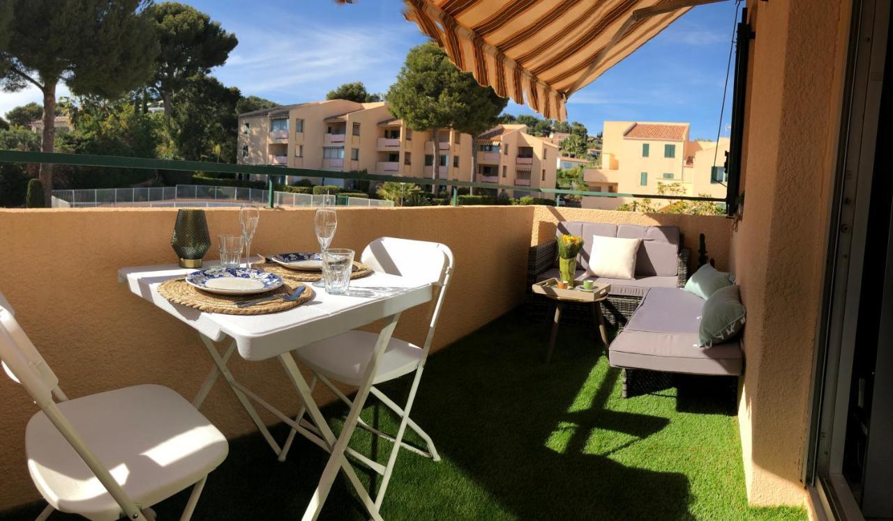 Studio Avec Terrasse Et Piscine باندول المظهر الخارجي الصورة