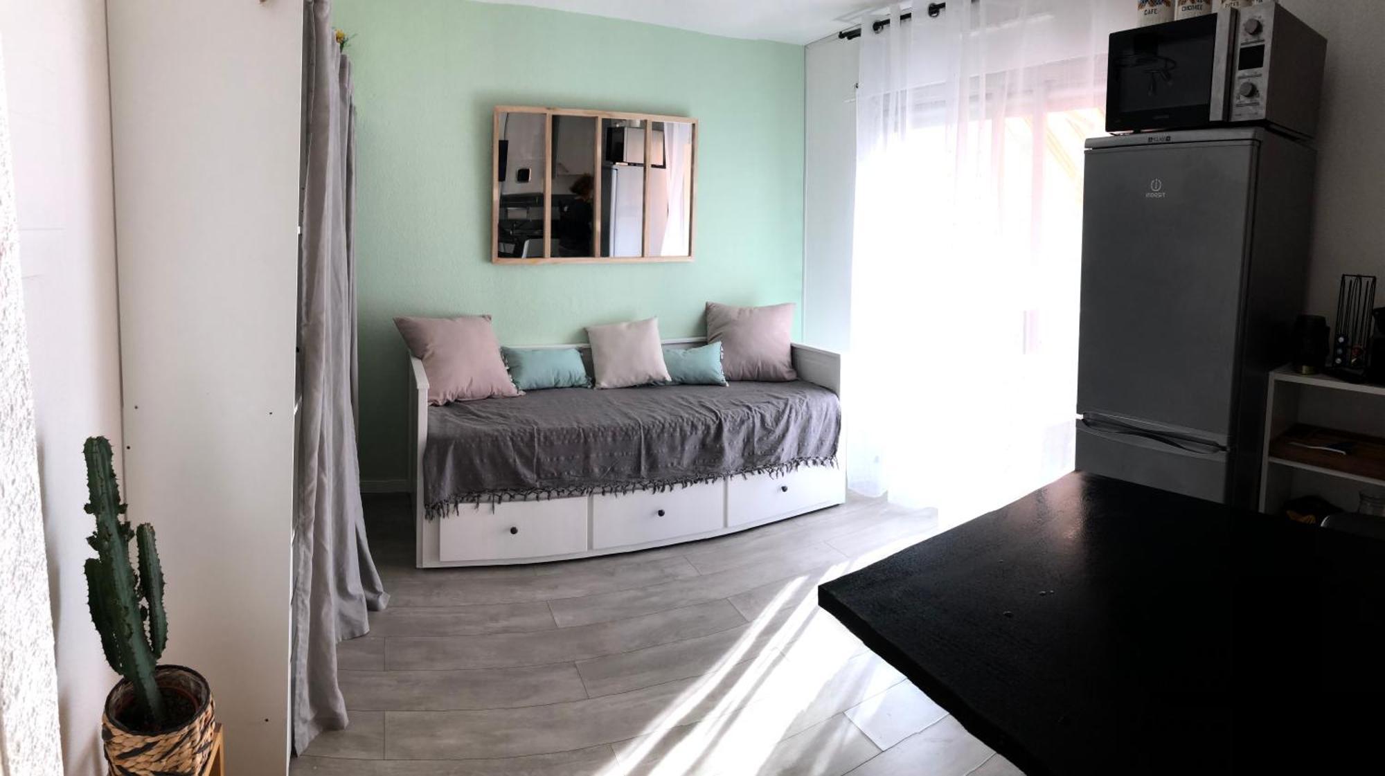 Studio Avec Terrasse Et Piscine باندول المظهر الخارجي الصورة
