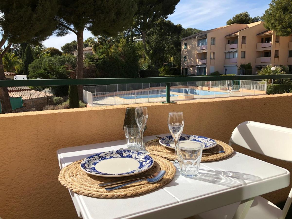 Studio Avec Terrasse Et Piscine باندول المظهر الخارجي الصورة