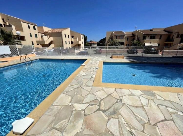 Studio Avec Terrasse Et Piscine باندول المظهر الخارجي الصورة